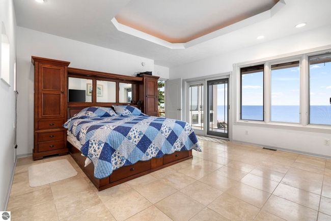 5343 Michibay Dr, House other with 5 bedrooms, 4 bathrooms and null parking in Manistique MI | Image 27