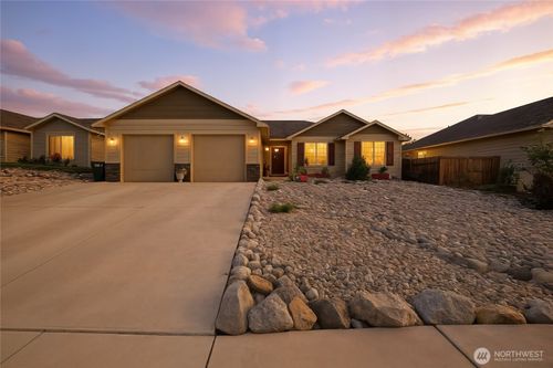 479 Spring View Pl, Chelan, WA, 98816-5705 | Card Image