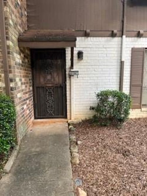 668 Garden Walk Dr, Stone Mountain, GA, 30083-3544 | Card Image