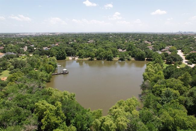 Bird's eye view of a nearby body of water | Image 39