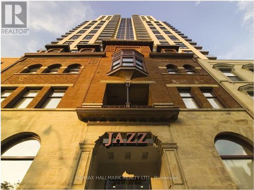 1801-167 Church St, Toronto, ON, M5B1Y6 | Card Image