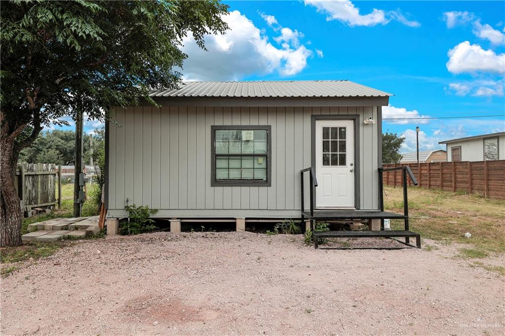 Locker Ave, Edinburg, TX 78542