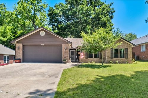 903 Willow Ct, Siloam Springs, AR, 72761-2359 | Card Image