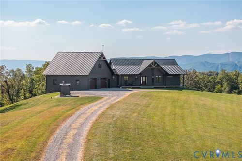 699 Hendrickson Rd, Pembroke, VA, 24136-3515 | Card Image