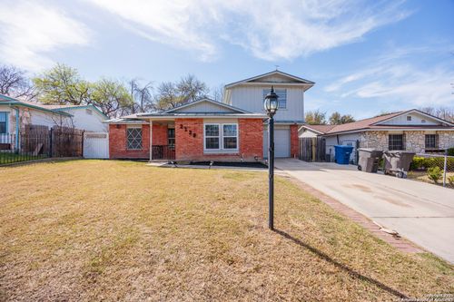 2139 Davy Crockett Dr, San Antonio, TX, 78238-5109 | Card Image
