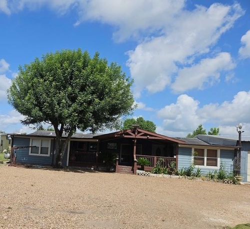 7207 County Road 225, East Bernard, TX, 77435-8117 | Card Image