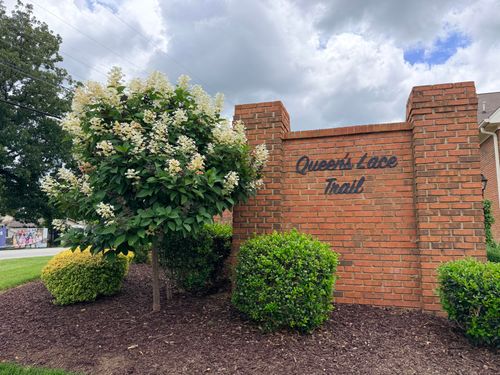2400 Queens Lace Trl, Chattanooga, TN, 37421-1842 | Card Image
