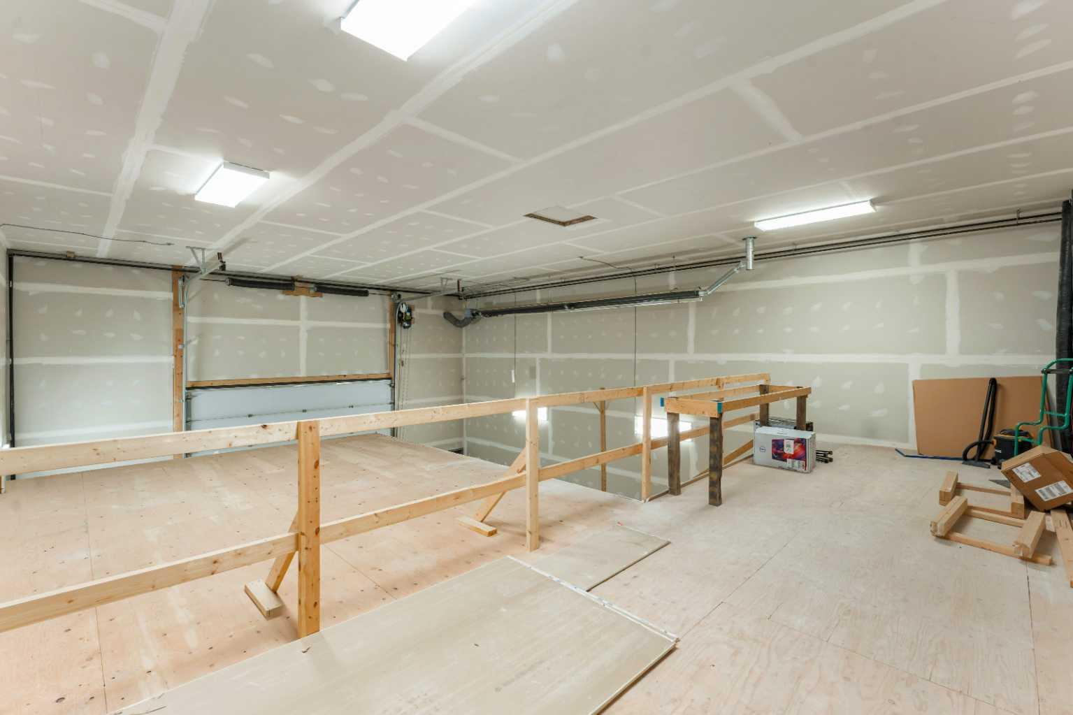 Commercial Sale in Sylvan Lake 3
