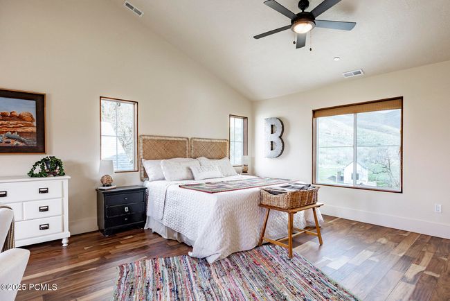4611 S Cove Ln, Home with 3 bedrooms, 3 bathrooms and null parking in Daniel UT | Image 51
