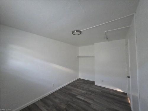 apt-2-3033 2nd St, FORT MYERS, FL, 33916-1946 | Card Image