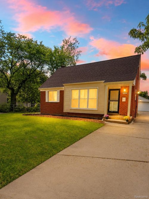 19201 Bentler St, Detroit, MI, 48219-1973 | Card Image