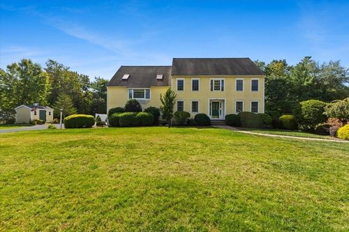 125 Independence Ave, Hanson, MA, 02341-1683 | Card Image