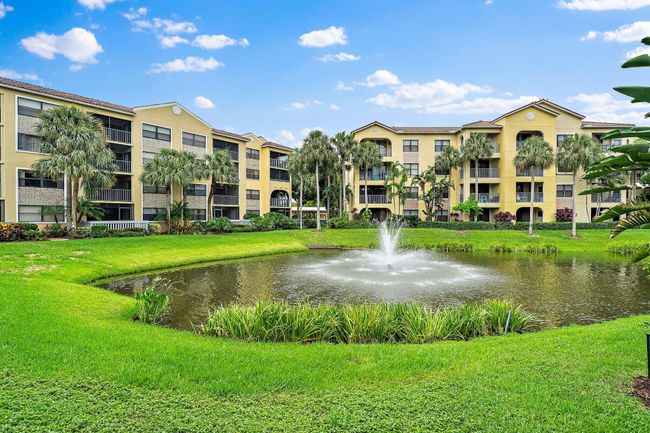 APT-204 - 500 Uno Lago Dr, Condo with 2 bedrooms, 2 bathrooms and null parking in Juno Beach FL | Image 4