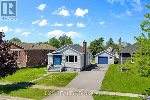 483 Scholfield Ave N, Welland, ON, L3B1N3 | Card Image