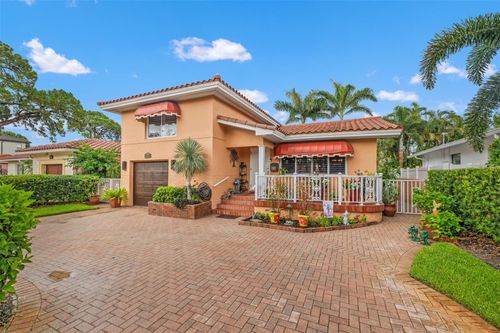 243 Snell Isle Blvd Ne, St Petersburg, FL, 33704-3645 | Card Image
