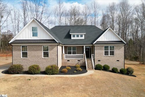 1018 Winmar Dr, Anderson, SC, 29621-7670 | Card Image