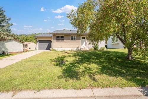 606 James St Ne, Chatfield, MN, 55923-1704 | Card Image