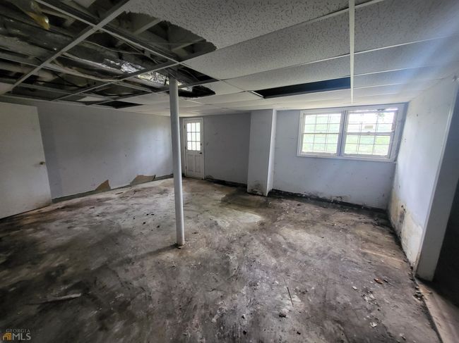 4051 Glenda Dr, House other with 3 bedrooms, 3 bathrooms and 2 parking in College Park GA | Image 16