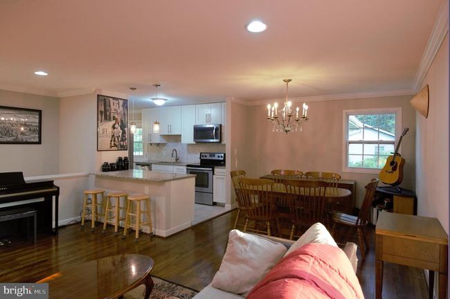 6403 Limerick Ct, House other with 4 bedrooms, 3 bathrooms and null parking in SPRINGFIELD VA | Image 7