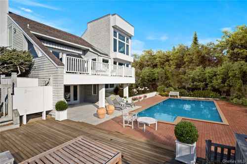 61 Seabreeze Ln, Amagansett, NY, 11930 | Card Image