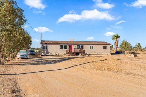 6320 Cholame Rd, Phelan, CA, 92371 | Card Image