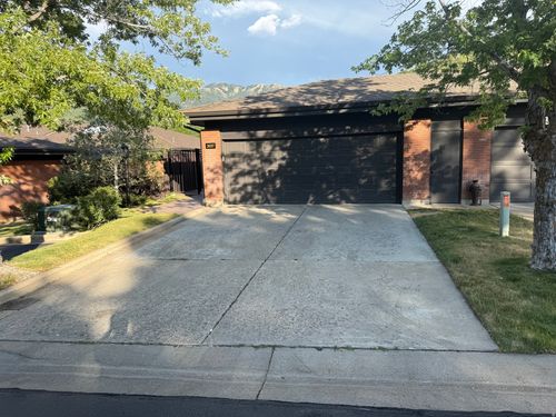 2037 Mapleview Dr, Bountiful, UT, 84010-1659 | Card Image