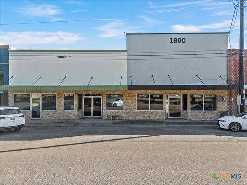 107 W Main St, Cameron, TX, 76520-3939 | Card Image