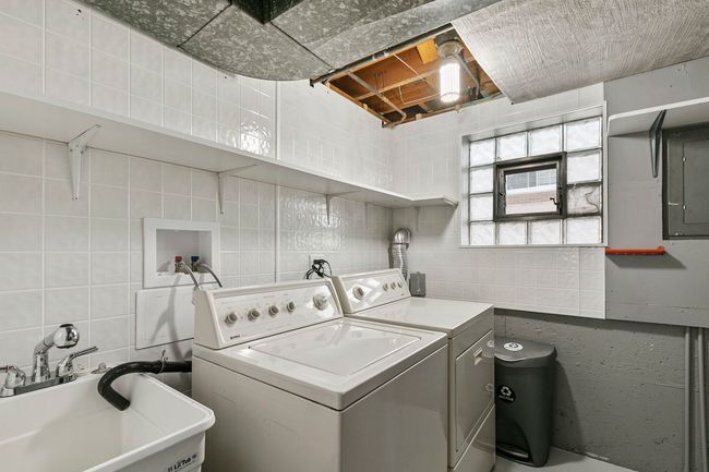 11017 S Kilbourn Ave, House other with 3 bedrooms, 2 bathrooms and 2 parking in Oak Lawn IL | Image 12