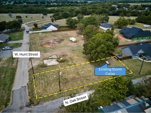 400 W Hunt St, Leonard, TX, 75452-2536 | Card Image