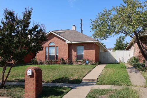 2003 Hearthside Ln, Garland, TX, 75044-7352 | Card Image