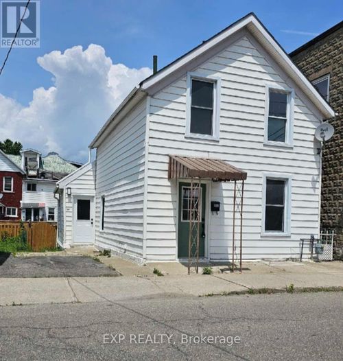 108 George St, Brockville, ON, K6V3V9 | Card Image