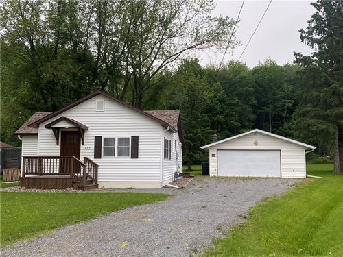 652 N 2nd St, Medford, WI, 54451-1113 | Card Image