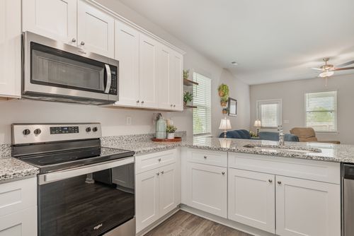 112 Harvest Cir, Dickson, TN, 37055-2165 | Card Image