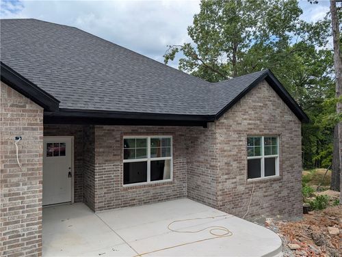 46 York Dr, Bella Vista, AR, 72714-2511 | Card Image