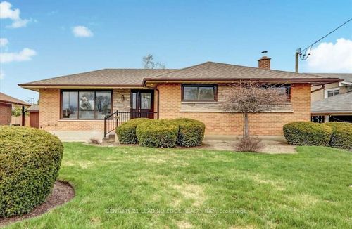 bsmt-654 Annapolis Ave, Oshawa, ON, L1J2Z2 | Card Image