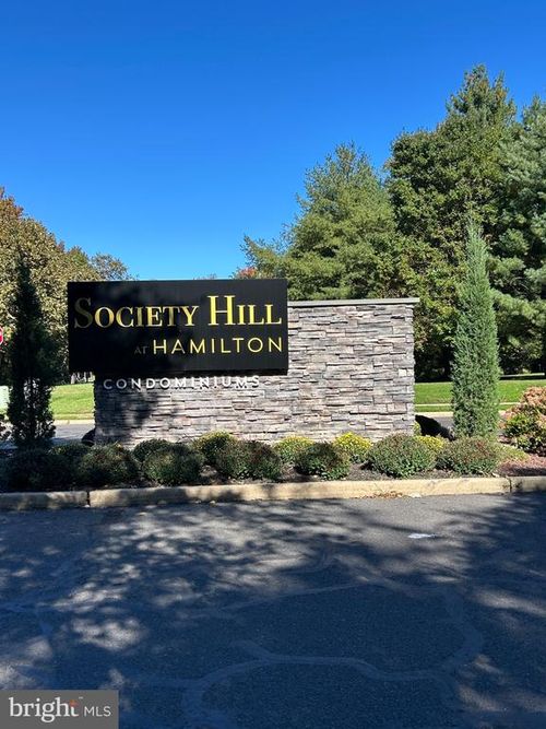 63 Holly Ct, HAMILTON, NJ, 08619-4636 | Card Image