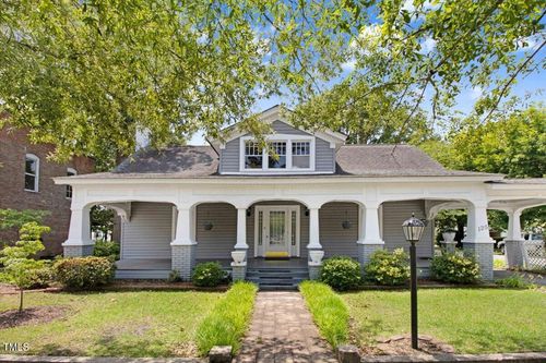 125 W Pine St, Pine Level, NC, 27568-9239 | Card Image