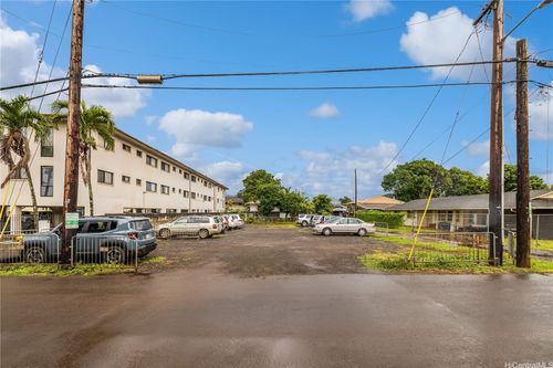 77 Ohai St, Wahiawa, HI, 96786-1716 | Card Image