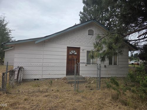 404 S 1st Ave, Chiloquin, OR, 97624-9734 | Card Image