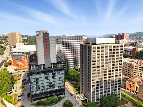 11ef-112 Washington Pl, Pittsburgh, PA, 15219-3458 | Card Image