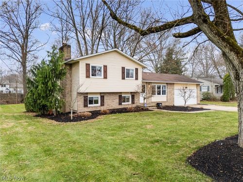 7362 Rob St Nw, Massillon, OH, 44646-1066 | Card Image