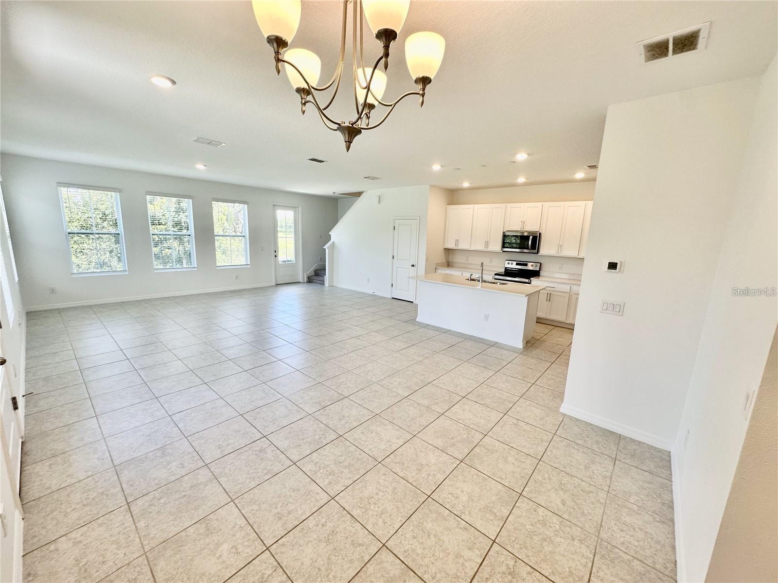 Residential Lease in DAVENPORT 3
