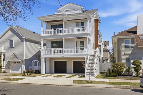 121 N Quincy Ave, MARGATE CITY, NJ, 08402-1329 | Card Image