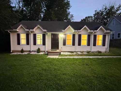 810 Summer Hill Ln, La Vergne, TN, 37086-3935 | Card Image