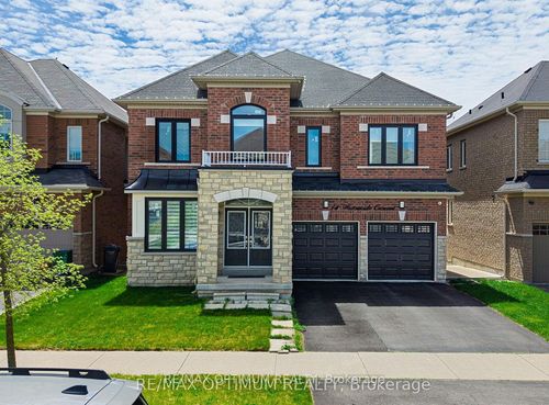 14 Waterwide Crescent, Brampton, ON, L6T3C3 | Card Image