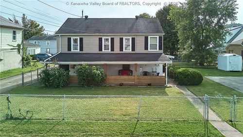 438 1/2 17th St, Dunbar, WV, 25064-2438 | Card Image