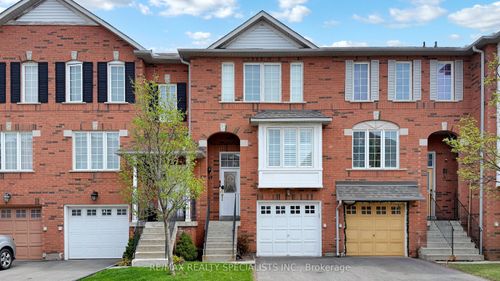 19-2 Clay Brick Crt, Brampton, ON, L6V4M7 | Card Image