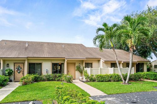 2738 Casa Way, Delray Beach, FL, 33445-4545 | Card Image