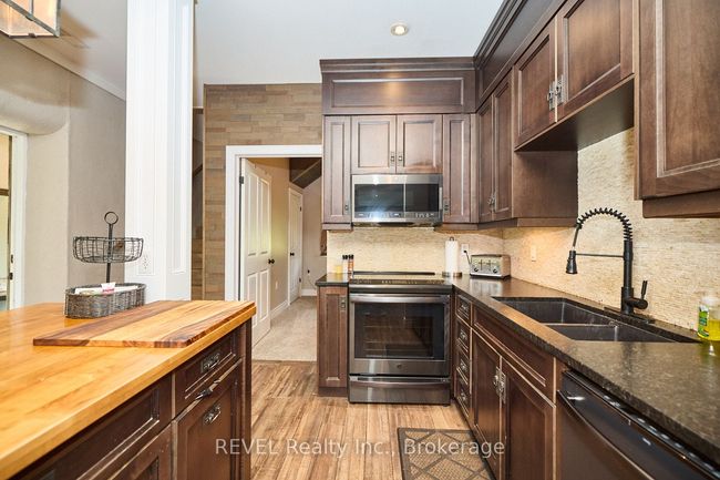 9695 Grassy Brook Rd, House other with 4 bedrooms, 3 bathrooms and 15 parking in Port Robinson ON | Image 24