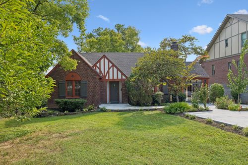 502 32nd Ave S, Nashville, TN, 37212-3212 | Card Image
